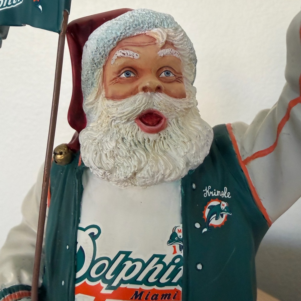 Danbury Mint Miami Dolphins Santa Figurine - - Picture 7 of 7